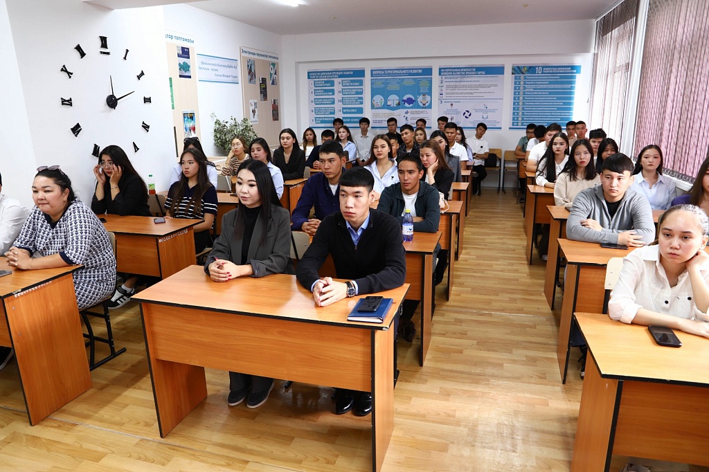 ПОЛИЦИЯ ҚЫЗМЕТКЕРЛЕРІ ТӘЖІРИБЕСІМЕН БӨЛІСТІ ПОЛИЦИЯ ҚЫЗМЕТКЕРЛЕРІ ТӘЖІРИБЕСІМЕН БӨЛІСТІ