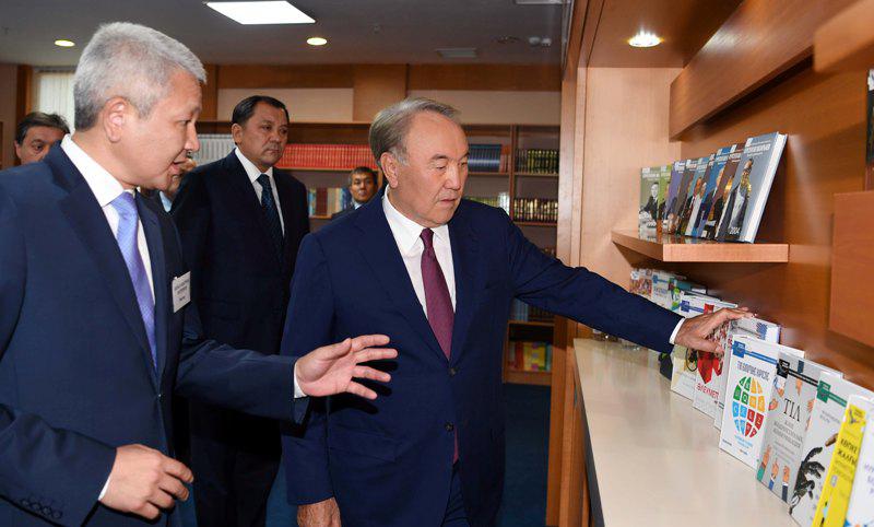 Зачем Назарбаев ездил в Атыраускую область 