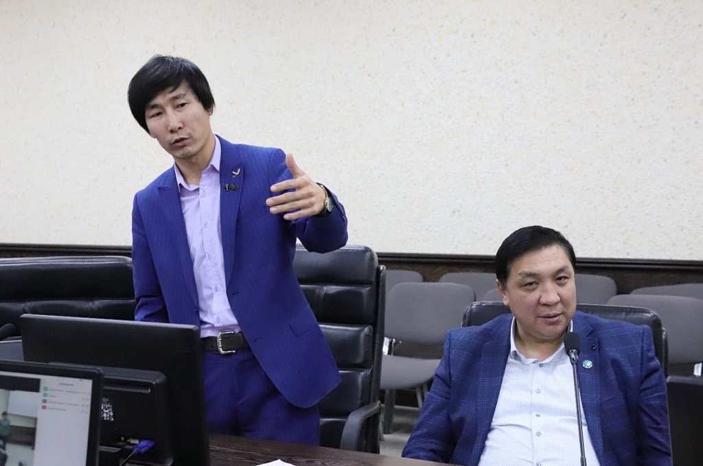Meeting of members of the "Society of the Kazakh language"