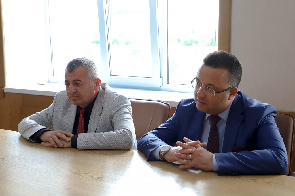 Шетелдік профессорлар университетімізде Шетелдік профессорлар университетімізде