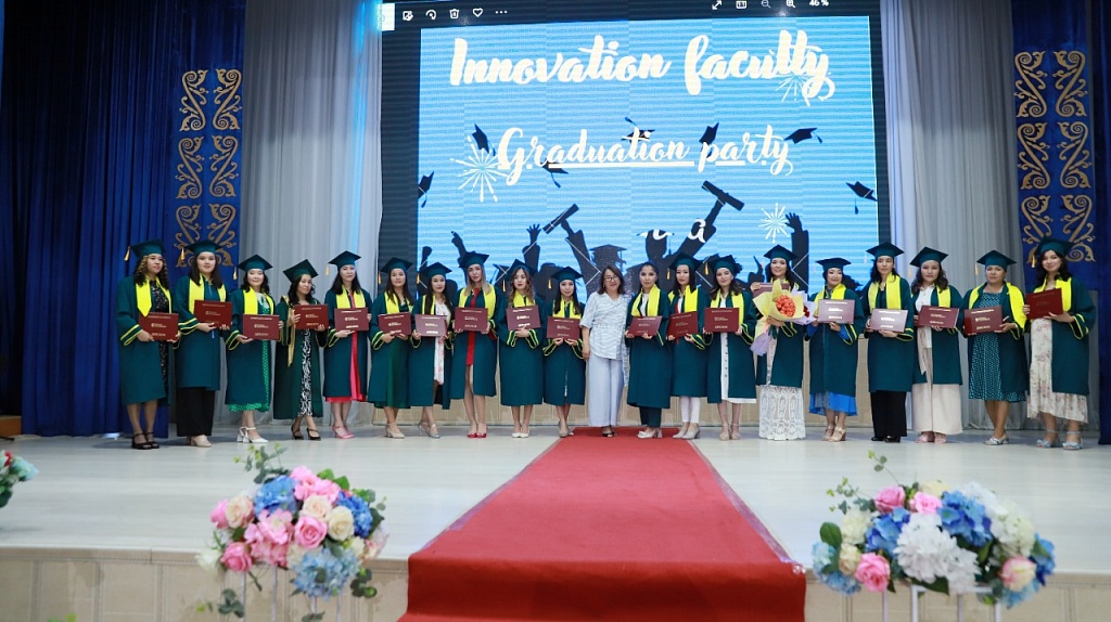 A diploma ceremony was held at the faculty of innovative education